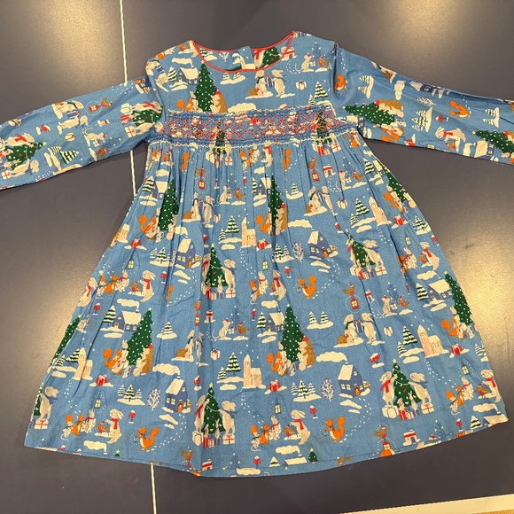 Size 6-7 Mini Boden Smocked Dress NWT